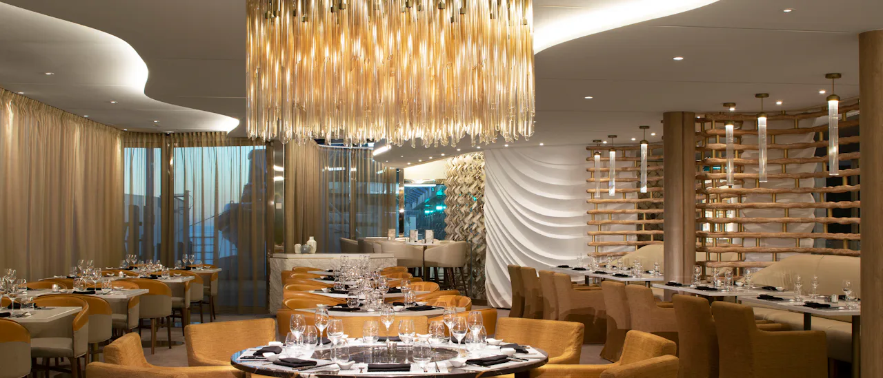 Aziatisch restaurant Raw op vijf