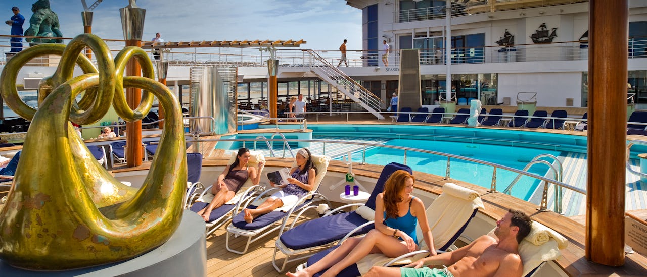 Welkom op het pooldeck.